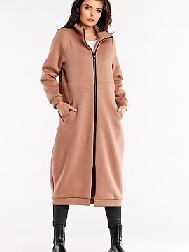 Mikina Infinite You  Dlhá mikina na zips s dlhými rukávmi a vysokým golierom. Mikina má vrecká s príklopkou. Mikina má v páse tunel so šnúrkou na stia