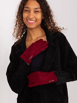 Rukavice AT  Elegantné dámske rukavice z látky s ozdobným geometrickým vzorom. Ozdobné potiahnuté gombíky na zápästí. Ukazovák s vyšívaným