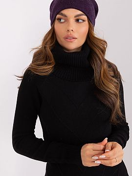 Čiapka AT  Teplá dámska zimná čiapka z kašmíru s ozdobnou kamienkovou aplikáciou.