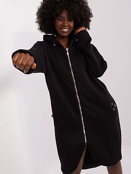 Mikina Relevance  Táto predĺžená mikina je dokonalou kombináciou športového štýlu a maximálneho pohodlia. Mikina s predĺženým strihom zdôrazňuj