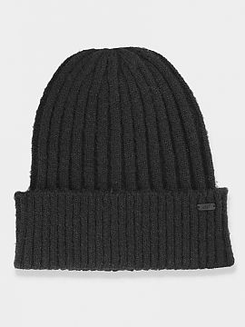 Čiapka 4F  Jednovrstvová zimná čiapka je módnym a praktickým doplnkom vášho jesenného a zimného šatníka. Ochráni vás pred chladom a vetrom