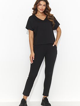 Sada Numinou  Elegantný a zároveň pohodlný pletený komplet, ktorý kombinuje oversize košeľu s dlhými nohavicami. Voľná blúzka so širokými kr