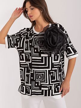 Blúzka Lakerta  Spoznajte elegantnú každodennú blúzku, ktorá sa skvele hodí do práce aj na denné aktivity. Táto blúzka kombinuje klasický štýl 