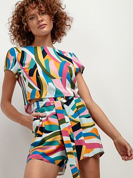 Boxerky Tessita  Viskózové šortky T411 sú ideálnou voľbou na letné dni. Ich vzorovaný dizajn z nich robí dokonalý doplnok vášho letného šatník