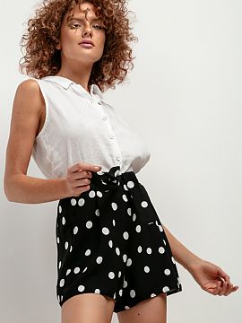 Boxerky Tessita  Viskózové šortky T411 sú ideálnou voľbou na letné dni. Ich vzorovaný dizajn z nich robí dokonalý doplnok vášho letného šatník