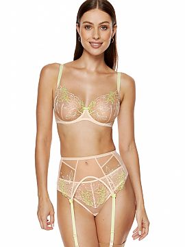 Pas Gorteks  Podväzkový pás z tylu a farebná výšivka s kvetinovým vzorom. Trojradové zapínanie na háčik a pohodlné, nastaviteľné pásy s h