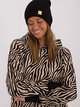 Čiapka Rue Paris  Čiapka, ktorá spája pohodlie a módny dizajn. Je vyrobená z mäkkého akrylu a dokonale prilieha k hlave. Vďaka hladkému jednofarebné