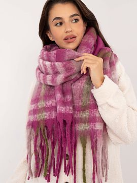 Šál AT  Elegantný šál dlhý 186 cm z polyesteru v klasickom škárovanom vzore, ideálny na chladnejšie dni. Vyrobený z vysokokvalitného mater