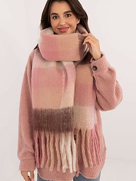 Šál AT  Elegantný šál dlhý 217 cm z polyesteru v klasickom vzore kocky, ideálny na chladnejšie dni. Vyrobený z vysoko kvalitného materiálu,