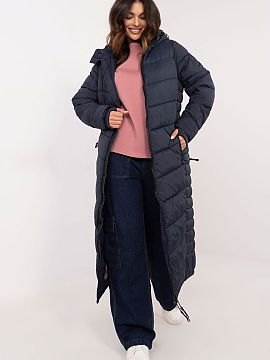 Bunda Sublevel  Elegantný a pohodlný dlhý dámsky kabát, vytvorený s ohľadom na chladnejšie dni jesennej/zimnej sezóny. Vyrobený z vysokej kvality 