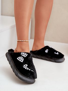 Papuče Step in style   Dámske papuče s kožušinou sú dokonalou kombináciou pohodlia a šarmu. Sú vyrobené z mäkkej, príjemnej kožušiny a pri nosení po