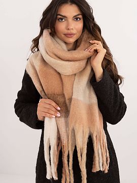 Šál AT  Elegantný šál dlhý 217 cm z polyesteru v klasickom vzore škály, ideálny na chladnejšie dni. Vyrobený z vysoko kvalitného materiál