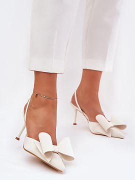 Ihličky Step in style  Elegantné dámske lodičky s otvorenou päty sú ideálnou voľbou pre ženy, ktoré chcú spojiť štýl s pohodlím. Vyrobené z textiln�