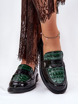 Mokasíny Step in style  Elegantné dámske mokasíny značky Vinceza, vyrobené z lakovanej prírodnej kože. S nízkym opätkom poskytujú pohodlie a stabilitu po 