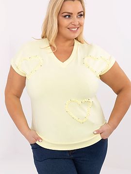 halenka plus size Relevance  Dámska blúzka plus size v štýle casual je ideálnou ponukou na každý deň, ale aj do práce. Vyrobená z príjemnej na dotyk bavlny s 