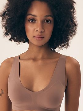 Polstrovaná podprsenka Henderson  Moderný podprsenka typu Perfect Fit, ktorý poskytuje ideálne priliehanie a maximálny pohodlie po celý deň. Vyrobený z mäkkej, rýchl