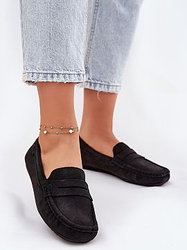 Mokasíny Step in style  Dámske mokasíny od značky Big Star, vyrobené z kvalitnej prírodnej zamšovej kože, sú klasikou elegancie a pohodlia. Zaoblené špič