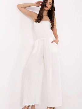 Overal Italy Moda  Štýlový a pohodlný overal ideálny na každodenné výlety. Vyrobený z priehľadného a mäkkého viskózy, zaručuje pohodlné nosenie