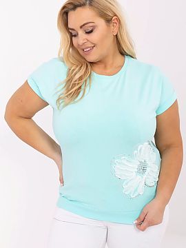 halenka plus size Relevance  Táto casualová blúzka plus size je ideálnou ponukou pre každodenné nosenie pre ženy, ktoré ocenia pohodlie a jemné ozdobné prvky. 