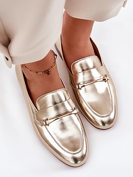 Mokasíny Step in style  Mokasíny značky Maciejka pre dámy sú elegantnou voľbou pre ženy, ktoré oceňujú pohodlie a štýl. Vyrobené z vysoko kvalitnej prí