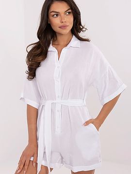 Overal Italy Moda  Ľahký, mušlinový overal z bavlny je ideálnou voľbou na každodenné štýlové outfity v teplejších dňoch. Hladký materiál a prir