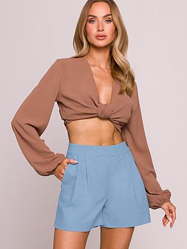 Boxerky Moe  Krátky strih, prírodná tkanina a premyslené detaily, tieto šortky sú ideálne spojenie pohodlia a casual elegance. Vyrobené z bavlnen