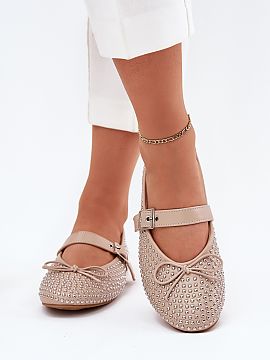 Baleríny Step in style  Baleríny vyrobené z ekologickej kože. Model zdobený jemnými detailmi s zaoblenými špičkami dodáva ľahkosť a ženský šarm. Na pr