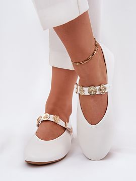 Baleríny Step in style  Baleríny pre ženy z ekokože sú elegantnou ponukou na každý deň. Zabezpečujú pohodlie vďaka zaobleným špičkám a pásku cez stre