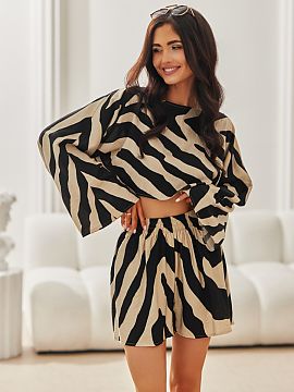 Boxerky Roco Fashion  Šortky Ilaria sú ideálnou kombináciou štýlu, pohodlia a letnej slobody, vytvorené pre ženy, ktoré chcú pôsobiť štýlovo, ľahko