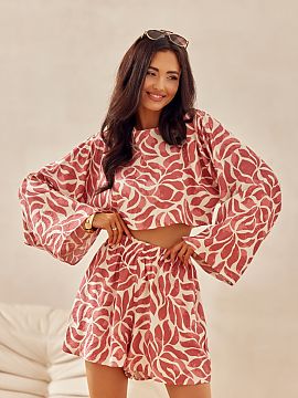 Boxerky Roco Fashion  Šortky Ilaria sú ideálnou kombináciou štýlu, pohodlia a letnej slobody, vytvorené pre ženy, ktoré chcú pociťovať módnosť, ľah