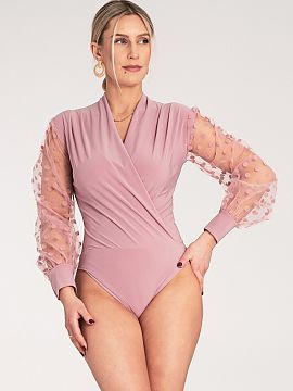 Body Figl  Telo s hlbokým kopčekovým výstrihom a efektnými tylovými rukávmi v bodkách.