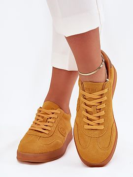 Športová obuv Step in style  Dámske športové topánky od značky Big Star, vyrobené z vysoko kvalitnej prírodnej kožešiny, sú kombináciou štýlu a funkčnosti.