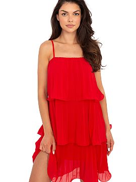 Spoločenské šaty Och Bella  Elegantný a štýlový šaty po koleno vytvorené s ohľadom na výnimočné príležitosti. Vyrobené z hladkého materiálu z kombinácie