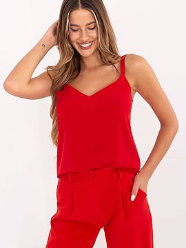 Top Lakerta  Casual top s ramienkami je univerzálnym prvkom šatníka, ktorý sa skvele hodí do každodenných štýlov. Vyrobený z mäkkého zmesi ba