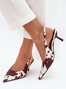 Ihličky Step in style  Dámske členkové topánky s špicatými špičkami a otvorenými päty sú štýlovým návrhom, ktorý kombinuje klasiku s moderným akce