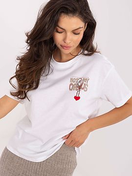 Tričko Sublevel  Dámske tričko s casual charakterom, ideálne na každodenné outfity. Vyrobené z vysoko kvalitnej bavlny, ktorá poskytuje pohodlie a pri