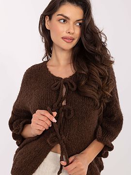 Sveter na rozopínanie Italy Moda  Dámsky sveter casual, ideálny na každodenné príležitosti. Vyniká hladkým vzorom, čo mu dodáva minimalistický, univerzálny charak