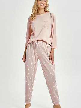 Pyžamo Taro  Štýlová a funkčná dámska pyžama, ktorá kombinuje pohodlie so subtilnou eleganciou. Blúzka s 7/8 rukávom a polokrúhlym výstrihom 
