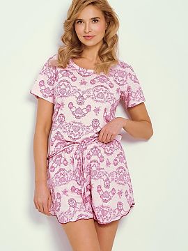 Pyžamo Taro  Štýlová a pohodlná dámska pyžamo vyrobené z mäkkej, priepustnej látky s jemným potlačou. Tričko s krátkym rukávom a okrúhlym 