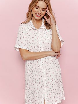 Nočná košeľa Taro  Nočná košeľa dlhá po koleno, vyrobená z mäkkého a pohodlného materiálu, ktorý poskytuje voľnosť pohybu. Model s krátkym rukáv