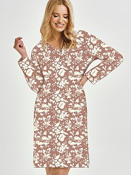 Nočná košeľa Taro  Nočná košeľa s dĺžkou po kolená, vyrobená z mäkkého materiálu s jemným potlačou. Model s dlhým rukávom a voľným, pohodlným