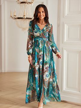 Spoločenské šaty Roco Fashion  Maxi šaty Alessia sú spojením štýlového designu s výnimočným pohodlím. Jej tekutý strih a vzorovaná, šifónová látka dodávaj