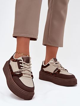 Športová obuv Step in style  Tenisky Big Star pre ženy. Vyrobené z ekokože, osadené na platforme, ktorá pridáva výšku a zahusťuje postavu. Mäkká stielka zabez