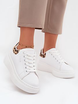 Športová obuv Step in style  Tenisky žien Big Star vyrobené z ekokože. Osadené na platforme zaručujú pohodlie a stabilitu, a peny potiahnutá vložka zaručuje dod