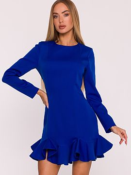 Spoločenské šaty Moe  Jemný a ženský šaty vyrobené z hladkej látky s matným povrchom sú skvelou voľbou na mnohé príležitosti. Jednoduchý tvar je oži