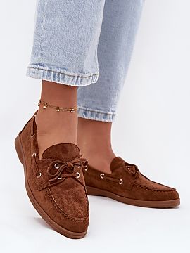 Mokasíny Step in style  Dámske mokasíny z ekokože sú pohodlnou a štýlovou ponukou na každý deň. Sú umiestnené na plochom opätku, zaručujú pohodlnosť 