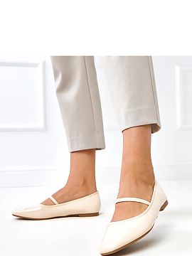 Baleríny Solea  Klasické lakované dámske baletky vyrobené z vysokokvalitného umelého materiálu, ktoré kombinujú eleganciu s pohodlím každodennéh