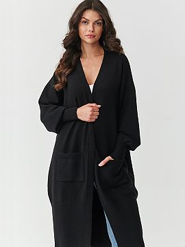 Kardigán Makadamia  Štýlový, pohodlný a nadčasový, taký presne je náš dlhý dámsky kardigán s vreckami, ktorý sa stane tvojím obľúbeným kúskom 