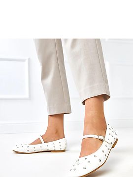 Baleríny Solea  Baleríny s ozdobnými kryštálmi sú elegatný a jemný model, ktorý pridá lesk každej štýlovej kombinácii. Vyrobené z vysokej kval