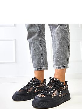 Športová obuv Solea  Moderné športové topánky s nízkym strihom, ktoré sa vyznačujú štýlovými leopardími vložkami. Vyrobené z ekologickej kože, kom